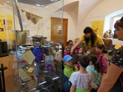 Výlet do Dobrovic - Výukový program Pilná včelka